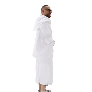 Vêtements d'Ihram pour hommes musulmans, élégants et luxueux, en jacquard vintage, légers et respirants, pour l'Omra et le Hajj, Evertrust Global - Product Image 3