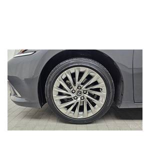 Lexus ES 2024 Luxe Plus Norme d'émission Euro V Sièges en cuir Volant à gauche Caméra arrière - 49 576 km - Product Image 5