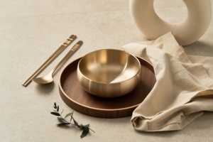 Juego de Vajilla de Bronce Antibacteriano 99.9% Forjado a Mano NOBBAN, Diseño Coreano, Apto para Lavavajillas, Elegante para Cenas Profesionales en el Hogar - Product Image 2