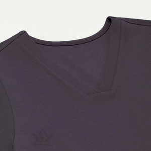 เสื้อสครับคอวีสีเทาสำหรับผู้หญิง มีกระเป๋า ผ้าฝ้ายผสมโพลีเอสเตอร์ ทอเนื้อผ้าอย่างดี ชุดยูนิฟอร์มโรงพยาบาล - Product Image 6