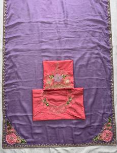 Sari brodé à motif floral lavande pour femme avec blouse rose contrastante – Tenue de soirée élégante – Sari de créateur en gros - Product Image 4