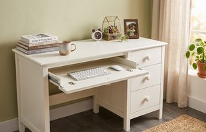Escritorio Moderno de Madera Blanca para Computadora con 3 Cajones y Bandeja para Teclado para Uso en Oficina en Casa - Product Image 2