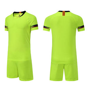 Maillot de football pour homme vert lime à manches courtes, col rond, respirant, anti-humidité, séchage rapide, coupe athlétique, impression sublimée - Product Image 1