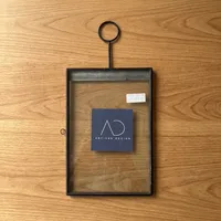 DISEÑO ARTESANAL Marco de fotos de metal y vidrio rectangular vertical PF391 con acabado negro, decoración de pared
