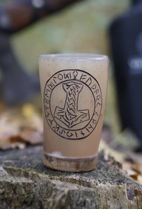 Verre artisanal en corne naturelle de qualité supérieure, écologique, durable, unique, produit cadeau de luxe, ensemble pour la maison - Product Image 4