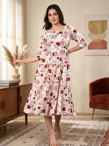 Vestido midi blanco con estampado geométrico para mujer, corte ajustado y evasé, tela Delta, cuello cuadrado, manga abullonada, vestido de moda contemporánea - Product Image 2