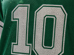 Maillot de football américain pour femmes, entièrement orné de strass, col en V en maille, numéro d'équipe personnalisé, uniforme, production en gros OEM - Product Image 4