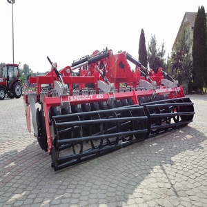 Charrue à disques montée sur tracteur, équipement agricole robuste, herse à disques déportée, machine à labourer le terrain - Product Image 6