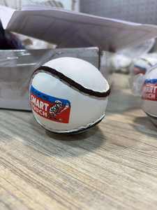 Balón de Hurling Janoon Sports Sliotar de Alta Calidad JHB-1245, Impresión Personalizada, Duradero, Proveedor de Equipamiento Deportivo al por Mayor OEM ODM - Product Image 2