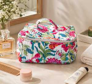 Floral Quilted Cotton Duffel Bag Lightweight Weekender <b>Travel</b> Tote Zipper Closure Casual Carry <b>Case</b> - Product Image 3
