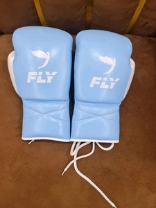 Guantes de Boxeo Fly SuperLace Pro X 2 MMA, de Cuero Vacuno Auténtico Elástico, con Logotipo Personalizado para Kick Boxing y Sparring - Product Image 2