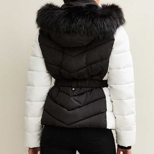 Veste matelassée pour femme tendance avec col en fourrure, manteau d'hiver chaud surdimensionné, long manteau matelassé à capuche, fournisseur OEM - Product Image 2