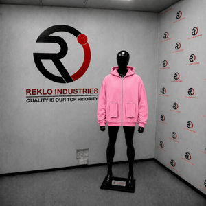 Sudadera con capucha rosa lavada de gran tamaño con cremallera completa, estilo vintage streetwear, corte holgado, con bolsillos delanteros dobles con parche. - Product Image 3
