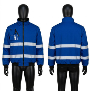 Chaqueta Deportiva Impermeable y Transpirable con Capucha, Color Azul Rey, 240 GSM, 100% Poliéster, Bandas Reflectantes Plateadas de Seguridad, Logotipo Personalizado - Product Image 1