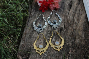 Pendientes de Aro Hechos a Mano con Filigrana de Oro y Plata, Piedra Lunar y Cuentas, Estilo Bohemio Étnico, Conjunto de Joyería de Declaración - Product Image 2