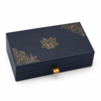 Caja de Regalo de Perfume de Lujo Azul Marino Intenso Personalizada con Inserto de Terciopelo Dorado con Diseño de Flor de Loto, Set de Empaque para Botella de Attar