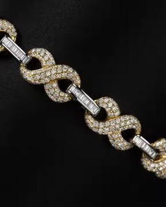 Collier personnalisé 10mm 15mm en argent sterling 925 plaqué or jaune avec diamants et moissanite, chaîne cubaine, provenant d'un fournisseur indien - Product Image 3