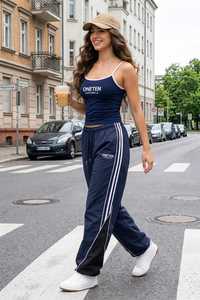 ONETEN APPARELS Conjunto Deportivo Azul Marino para Mujer OA-80, Pantalones Deportivos 100% Poliéster con Rayas Blancas y Diseño del Número 80 - Product Image 5