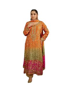 100% tissu de soie pure Chinon travail de séquence de broderie lourde imprimé numérique magnifique Salwar Kameez avec ensemble Dupatta assorti - Product Image 1