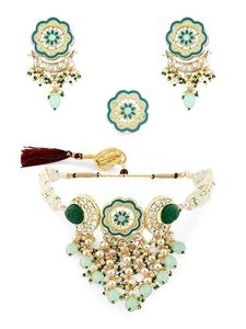 Ensemble collier et boucles d'oreilles en alliage de zinc plaqué or, motif floral, imitation perle, bijoux ethniques pour femmes, pour mariage et occasions spéciales - Product Image 2