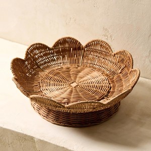 Stylish <b>Wicker</b> Scallop Rattan Bowl Modern Serving Bowl For Snack Serving, <b>Coffee</b> <b>Table</b> And Home Decor - Product Image 3