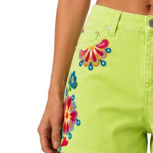 Shorts de Mezclilla con Estampado Floral Verde Lima para Mujer, Cintura Alta, Casuales, de Verano, Personalizados con Bordado, Fabricante OEM de Moda - Product Image 3