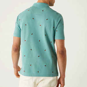 Camisa Polo de Algodón Piqué de Manga Corta para Hombre, Color Azul Claro, con Patrón de Puntos Bordados, Corte Regular, Transpirable e Informal - Product Image 4