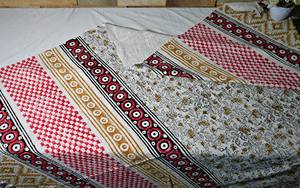 ผ้าห่มโซฟา/เตียง ลายพิมพ์บล็อกด้วยมือ สไตล์อินเดียสมัยใหม่ ทำจากผ้าฝ้ายออร์แกนิค ทอแบบเป็นมิตรต่อสิ่งแวดล้อม ใช้ได้ทุกฤดู สำหรับตกแต่ง - Product Image 3