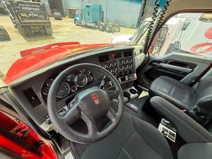 Camión Tractor Diésel 6x4 de Gran Capacidad para Transporte por Carretera y Transporte de Contenedores Comerciales - Product Image 6