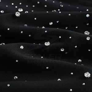 Sweat à capuche tendance en molleton 100 % coton avec strass pour un usage quotidien décontracté, design accrocheur, respirant et confortable - Product Image 6