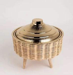 Juego de Recipientes para Calentar Comida de Lujo en Verde Esmeralda y Dorado, con Asa en Forma de Luna y Base con Patrón Geométrico Islámico - Product Image 6