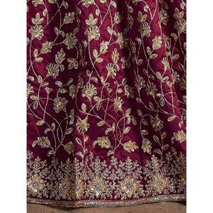 Lehenga Choli de Seda Bordada Color Granate para Bodas, Talla Grande, con Volantes y Perlas - Product Image 2