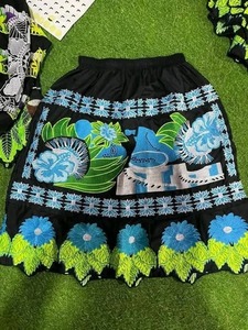 Jupes polynésiennes brodées pour femmes, jupes de mode micronésiennes personnalisées de haute qualité - Product Image 1