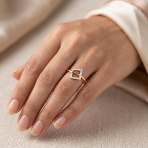 Anillo de Compromiso y Boda de Oro Sólido de 14K con Diamante Cultivado en Laboratorio de Corte Brillante Redondo para Mujer, Regalo Moderno - Product Image 1