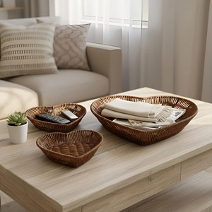 Plateau de service en rotin à motif cœur, parfait pour les hôtels, les resorts, l'usage domestique et la présentation des repas matinaux, fabriqué à la main en Inde - Product Image 1