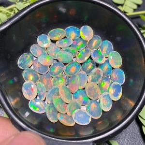 Ópalo Etíope Natural Cabujón Gema Suelta Welo Fire Corte Ovalado con Juego de Color de Alta Calidad 10x8mm para Fabricación de Joyas Tercera Parte - Product Image 1