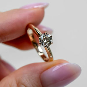 Bague solitaire en diamant de laboratoire taille ronde 5,00 ct, or jaune 18K/14K/10K, bijoux fins minimalistes pour fiançailles et mariage, vente en gros - Product Image 1