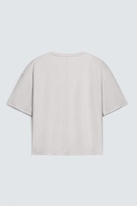 เสื้อยืดผู้ชายไซส์ใหญ่ สีเทา แขนสั้น คอกลม สไตล์ลำลอง ผ้าฝ้ายเจอร์ซีย์ 100% ทรงปกติ ความยาวมาตรฐาน พิมพ์ลายซิลค์สกรีน ดีไซน์เรียบง่าย - Product Image 6