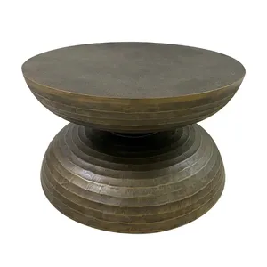 Table basse de luxe en métal faite à la main avec structure en acier inoxydable doré brossé et plateau en marbre blanc de qualité supérieure – Design commercial en métal - Product Image 5