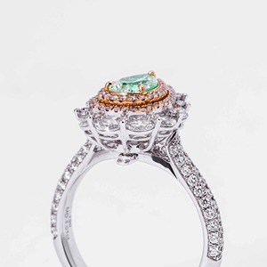 Anillo de Compromiso de Oro Blanco de 14K en Dos Tonos para Mujer, Diamante Cultivado en Laboratorio de 1.00CT, Corte Pera, Verde Muy Claro, SI1, Engaste Pavé, Certificado IGI - Product Image 5