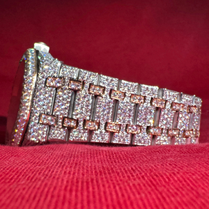 Reloj de Lujo con Números Arábigos, Moissanita de Claridad VVS, Cuarzo, Correa de Acero Inoxidable, Resistente al Agua 5ATM, Esfera con Números Romanos - Product Image 1