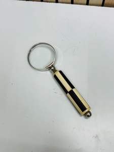 Loupe vintage en nickel de 2 pouces avec poignée décorative |   Loupe de lecture et de bureau portative - Product Image 3