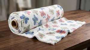 Tissu en polyester brodé de papillons ivoire, tissu polaire texturé doux pour l'artisanat de vêtements - Product Image 2