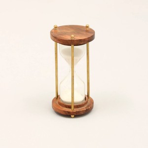 En promotion : Sablier en bois fait main avec cadre en laiton, design rustique, chronométrage précis pour la décoration ou les cadeaux - Product Image 2