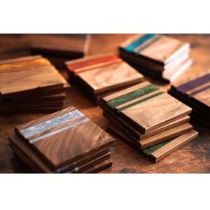 Dessous de verre en bois et résine faits à la main décor de fête de mariage forme carrée tasse à thé caboteur Design Unique tasse à café caboteur meilleure qualité - Product Image 1