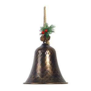 Cloche de Noël en métal martelé bronze antique avec pommes de pin, baies et corde de jute, ornement suspendu pour les fêtes - Product Image 4