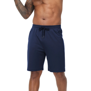 Shorts de sport respirants personnalisés pour hommes, couleur unie, en mesh, séchage rapide, anti-UV, pour l'entraînement, la course à pied et l'athlétisme - Product Image 4