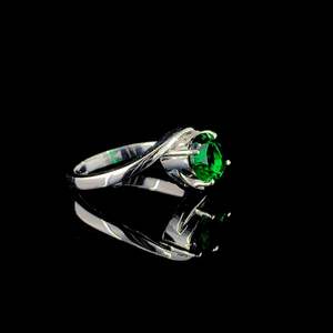 Bague en argent personnalisée de qualité export, sertie de diamants verts, style hip-hop, pour célébrations et cadeaux - Product Image 2