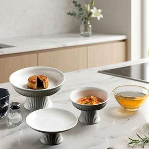Ensemble de plats en céramique et porcelaine de luxe, style romain, avec piédestal, bol à fruits sur pied, résistant au lave-vaisselle, support créatif pour desserts/gâteaux pour mariage - Product Image 1