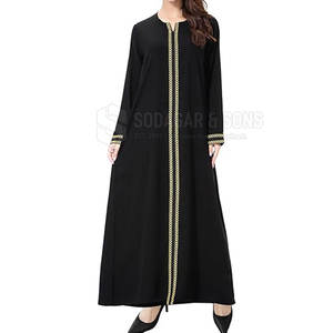 Abaya Casual de Lujo para Mujer con Tela Ligera y Acabado Impecable, Abaya Negra Clásica para Mujer - Product Image 3